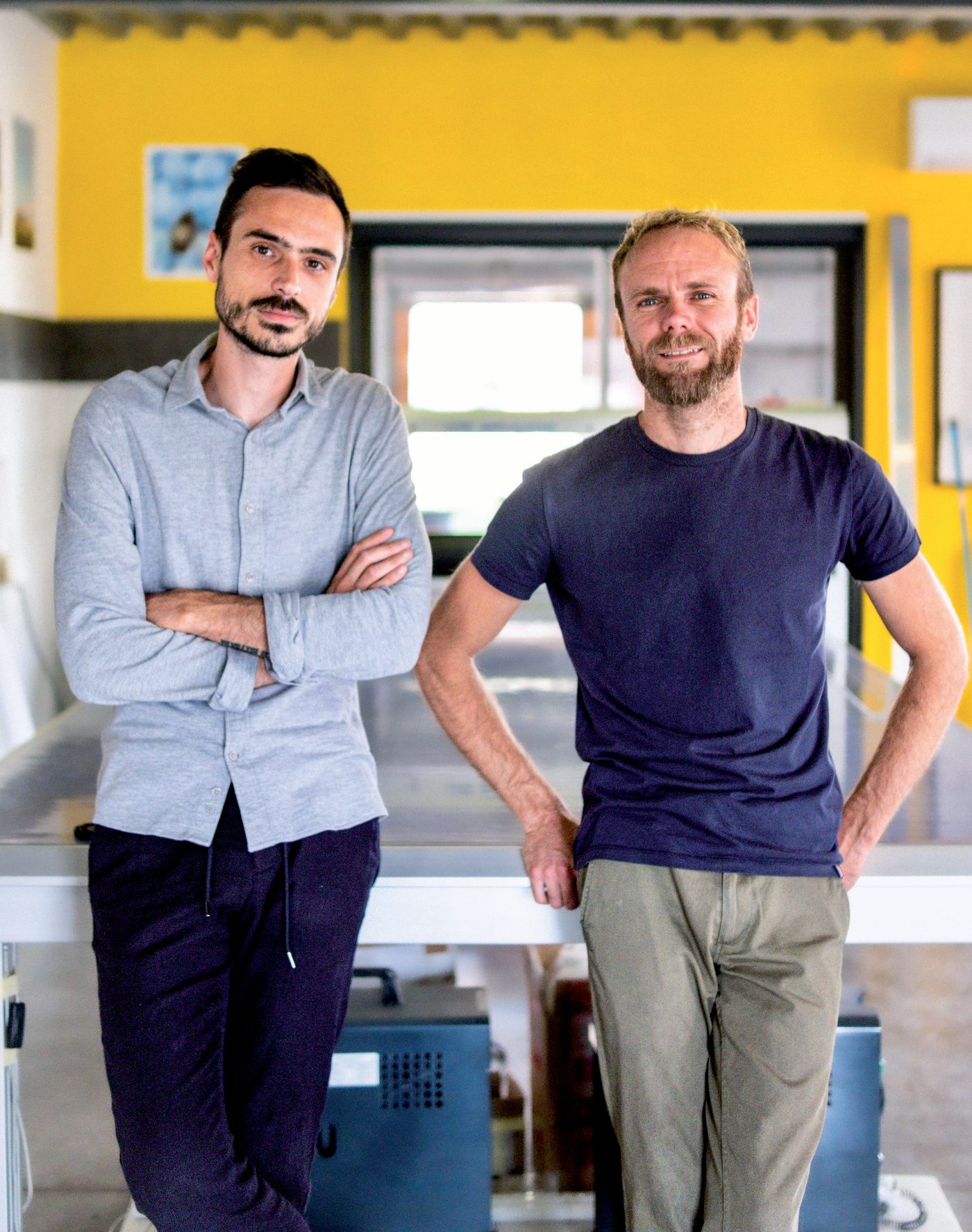 "Maxime et Théo, fondateurs de MT Print, dans leur atelier